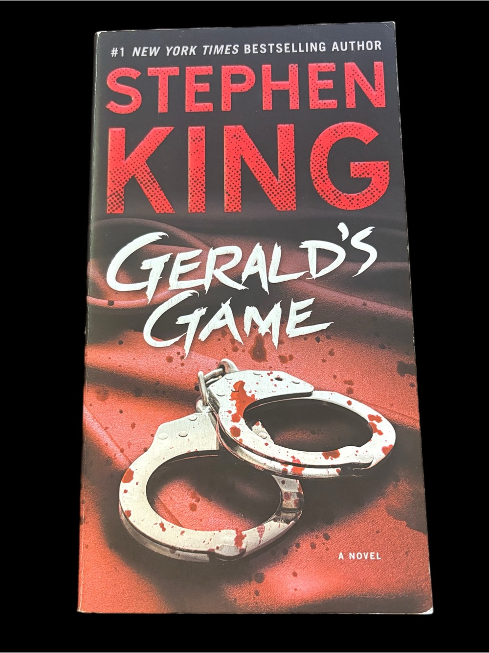 Gerald's Game Paperback Novel - Stephen King  Book